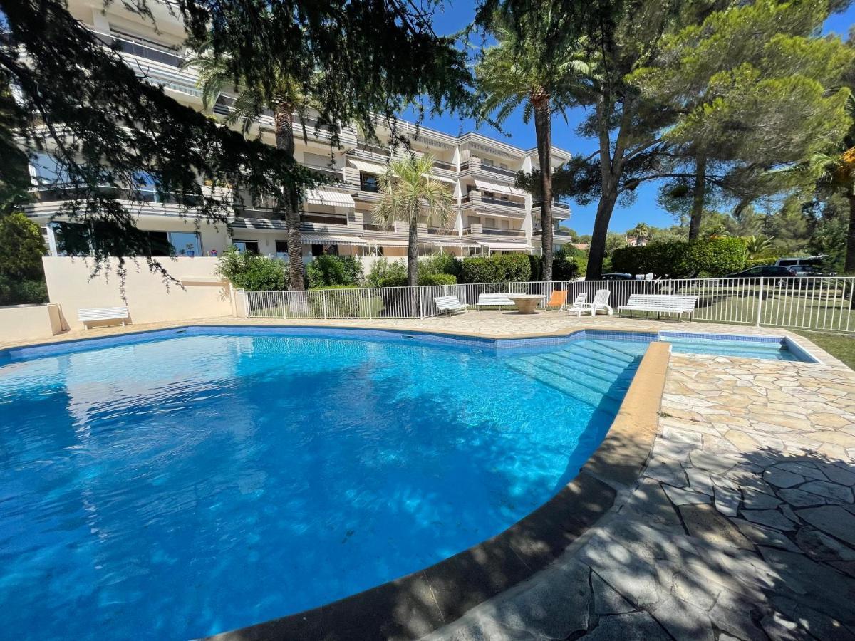 La Paisible Apartamento Saint-Raphaël Exterior foto
